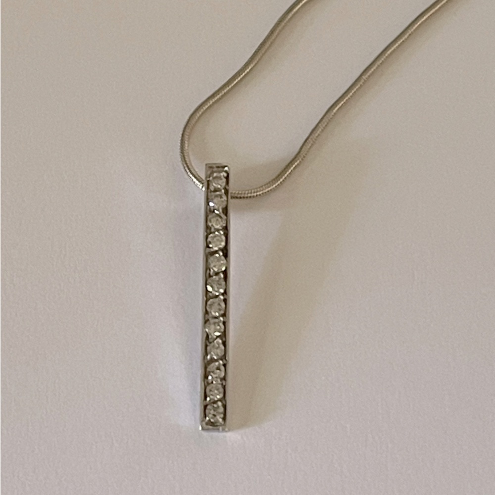 14kt White Gold Diamond Bar Pendant